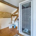 Holiday home Charmante Maison Avec Piscine Lizant