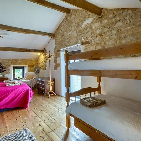 Charmante Maison Avec Piscine * Lizant