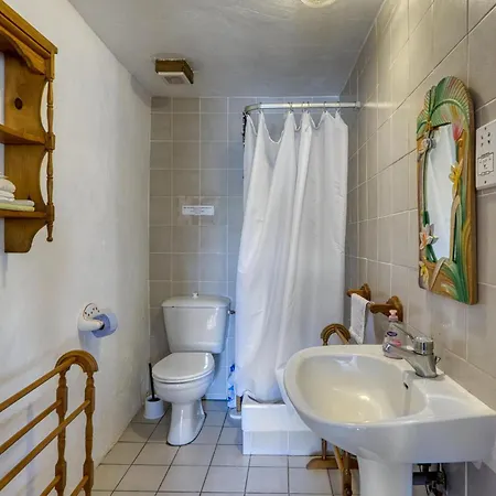 Charmante Maison Avec Piscine