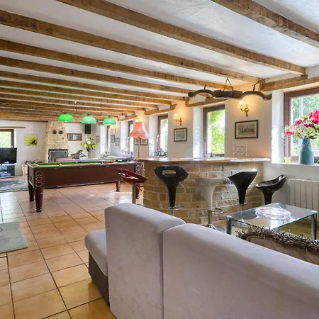 Charmante Maison Avec Piscine Tatil Evi