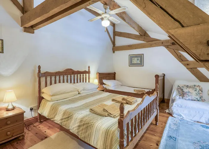 Charmante Maison Avec Piscine *