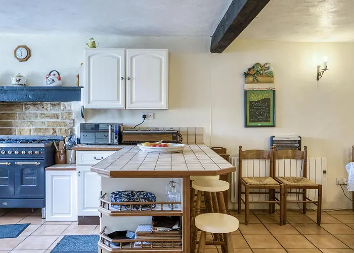 Charmante Maison Avec Piscine Lizant