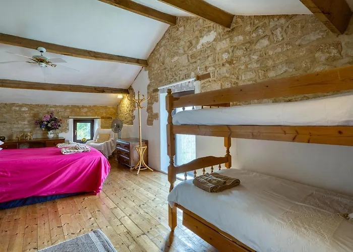 Charmante Maison Avec Piscine * Lizant